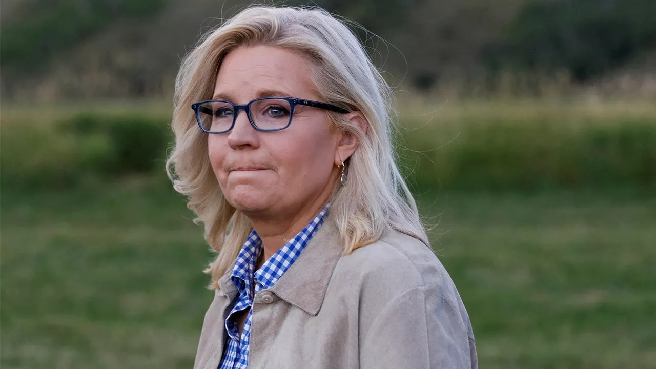 GOP Calls for FBI Probe of Liz Cheney for Potential Witness Tampering