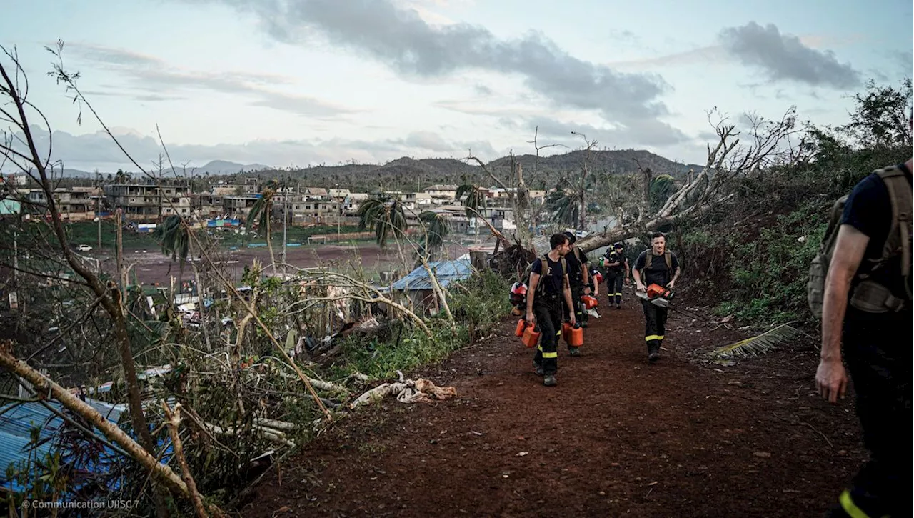 Couvre-feu à Mayotte après le cyclone Chido