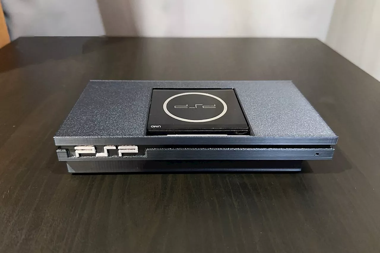 PSP Transformed into PlayStation 2 with 3D-Printed Mod