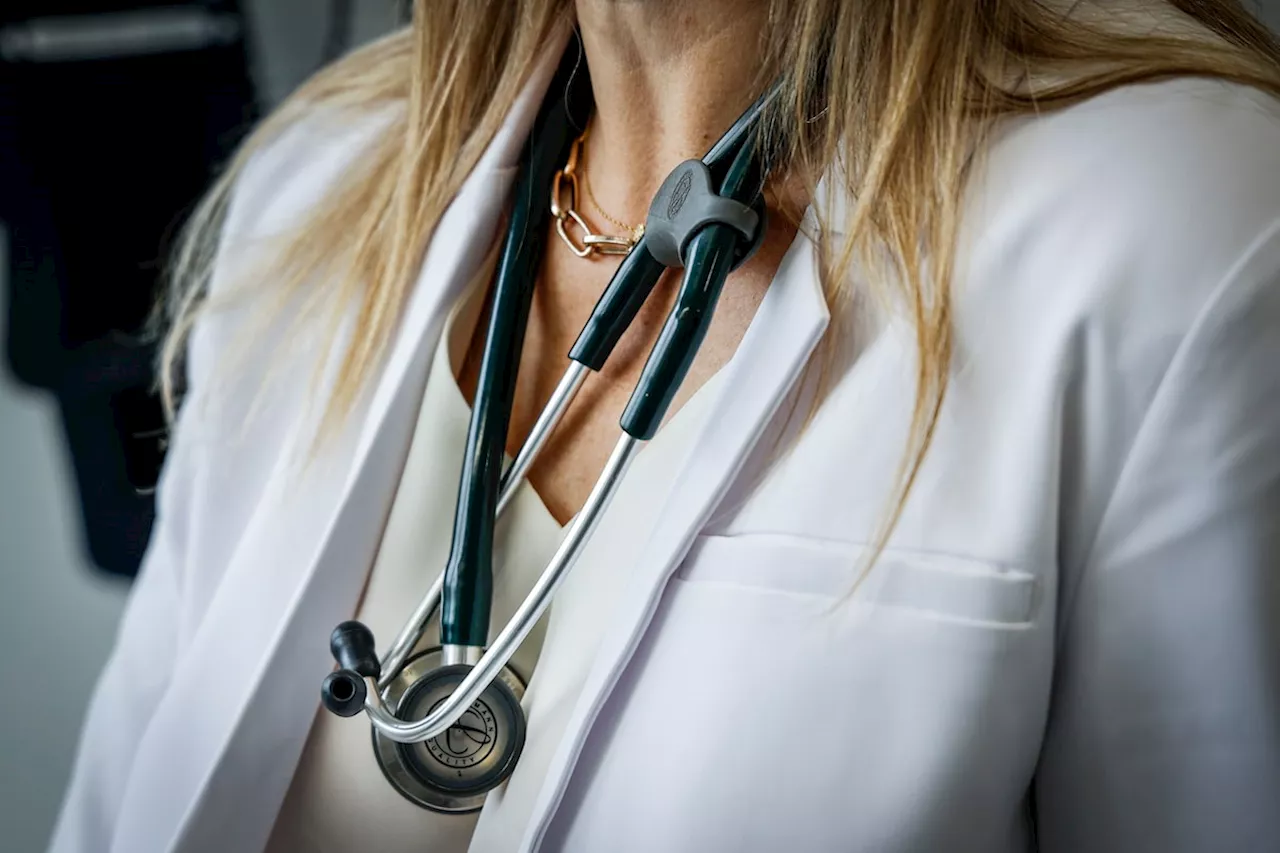 Canada Sees First Decline in Family Doctors Since Mid-1990s