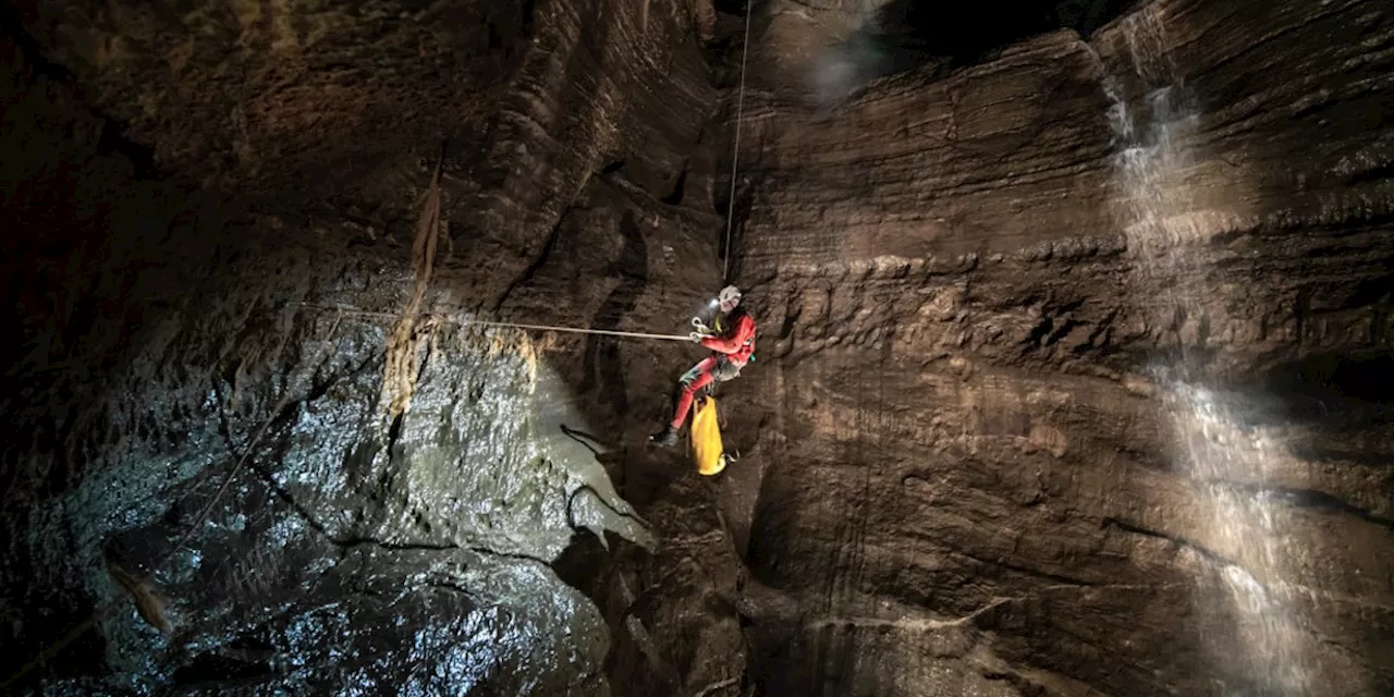 Bueno Fonteno: La Grotta Sotterranea del Lago d'Iseo