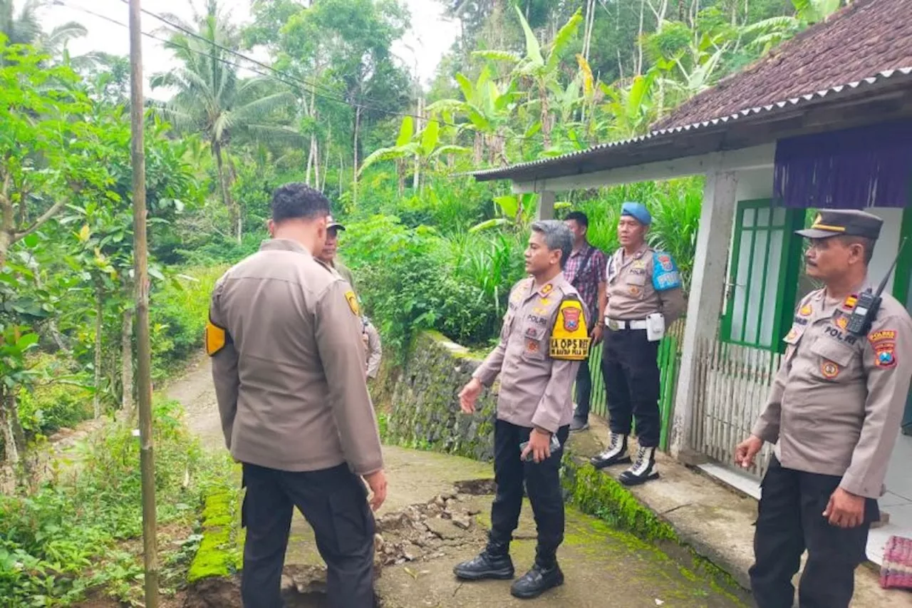 Tanah Bergerak, 23 Warga Desa Ngrandu Trenggalek Mengungsi