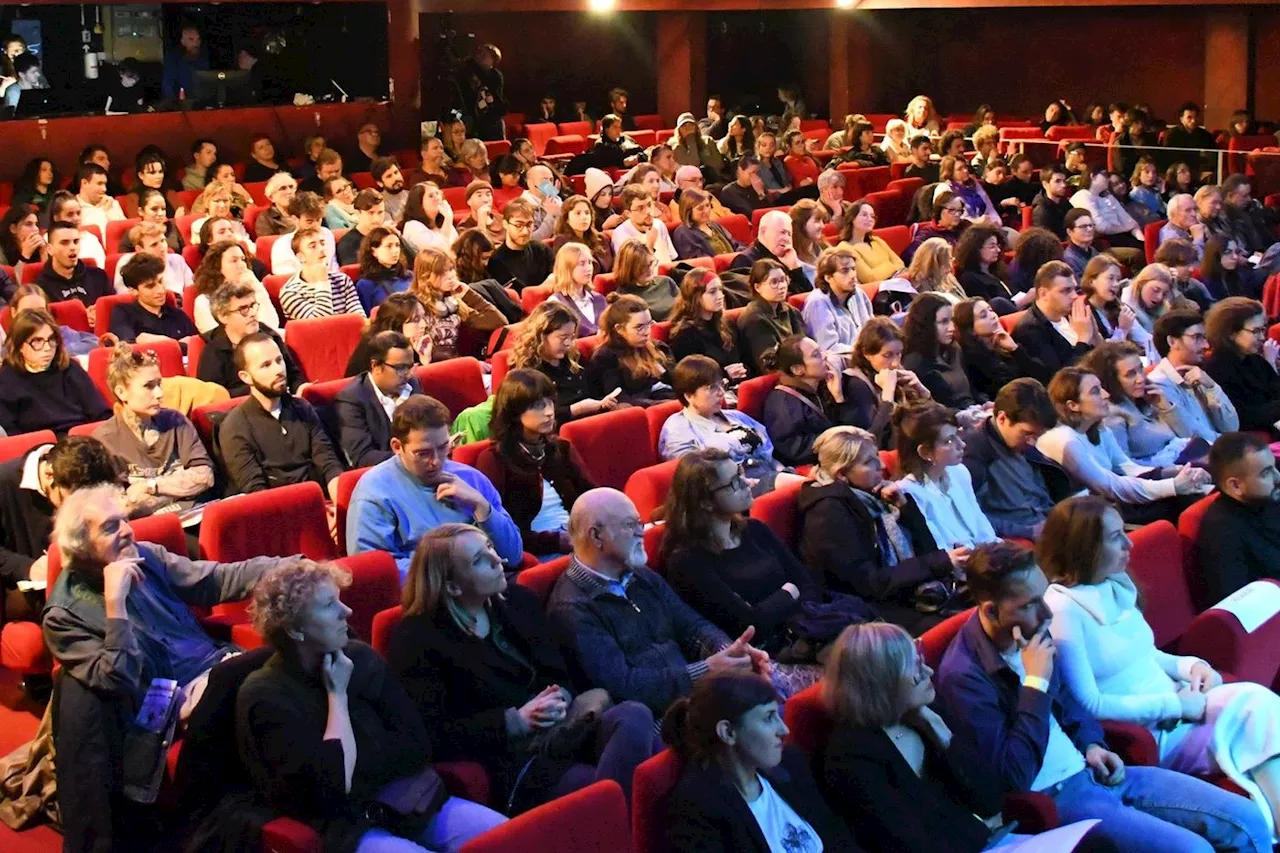 Attaques contre les journalistes et les médias en France