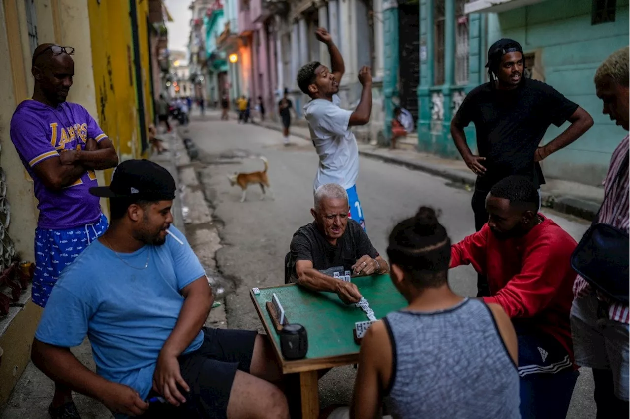 El Bloqueo a Cuba Perdura a pesar de los Cambios en la Política