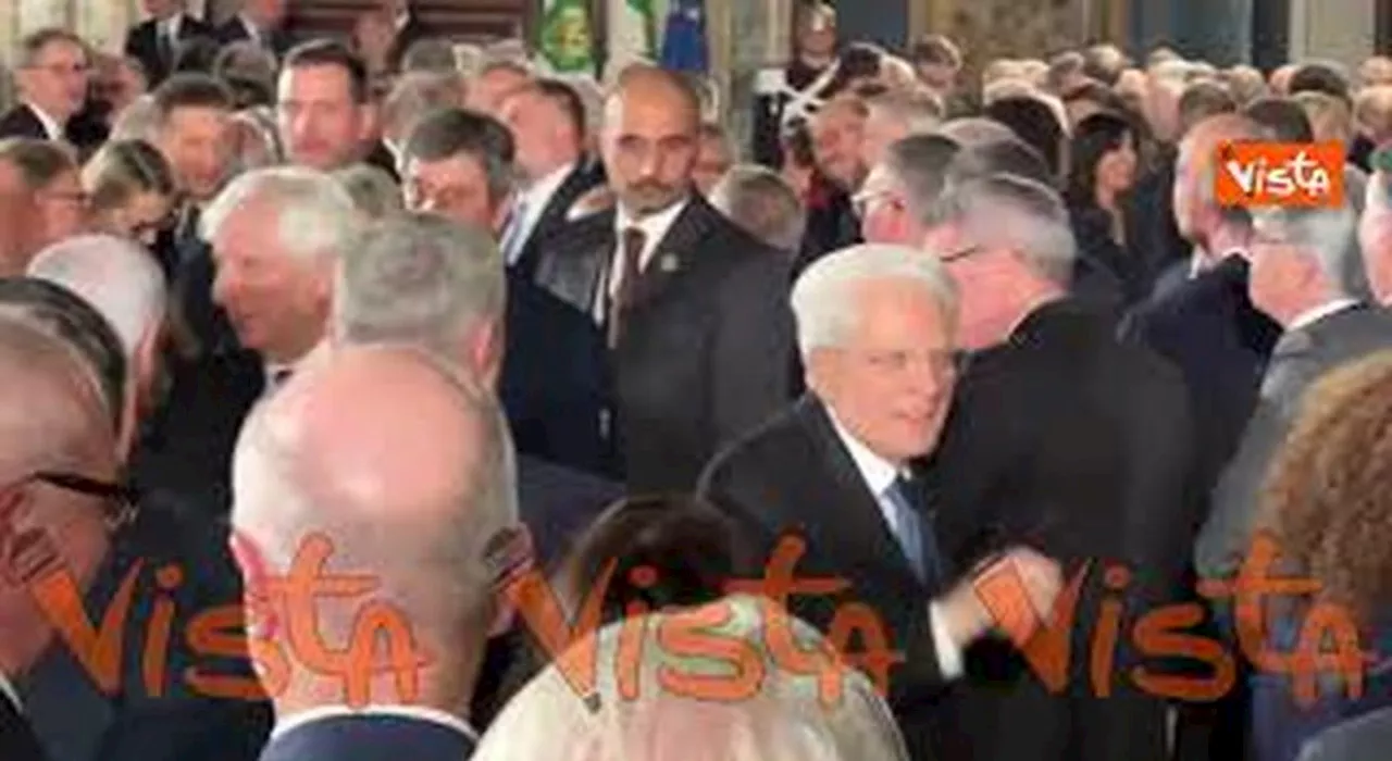 Mattarella va via dopo gli Auguri di Natale al Quirinale