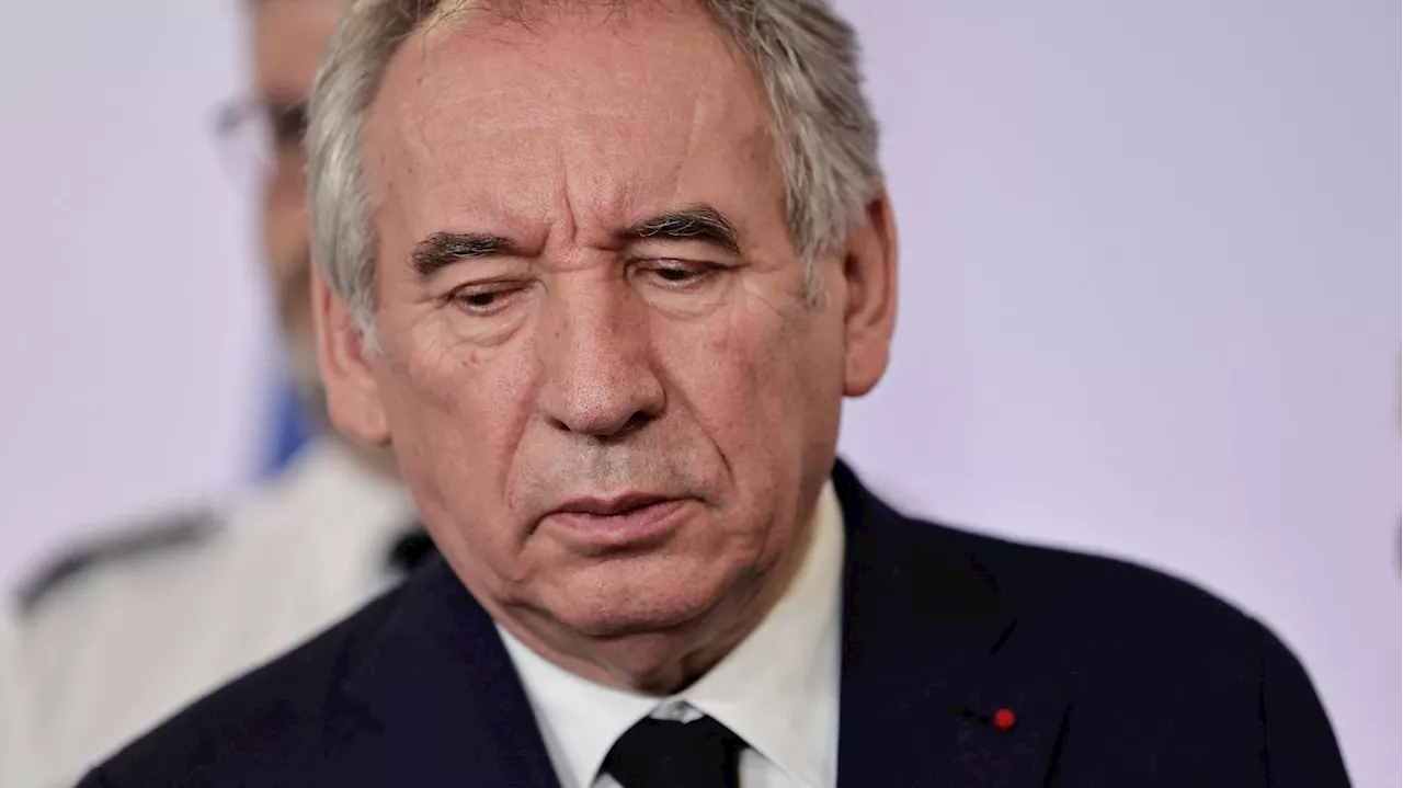 Mayotte : François Bayrou étrillé pour avoir préféré Pau et son conseil municipal