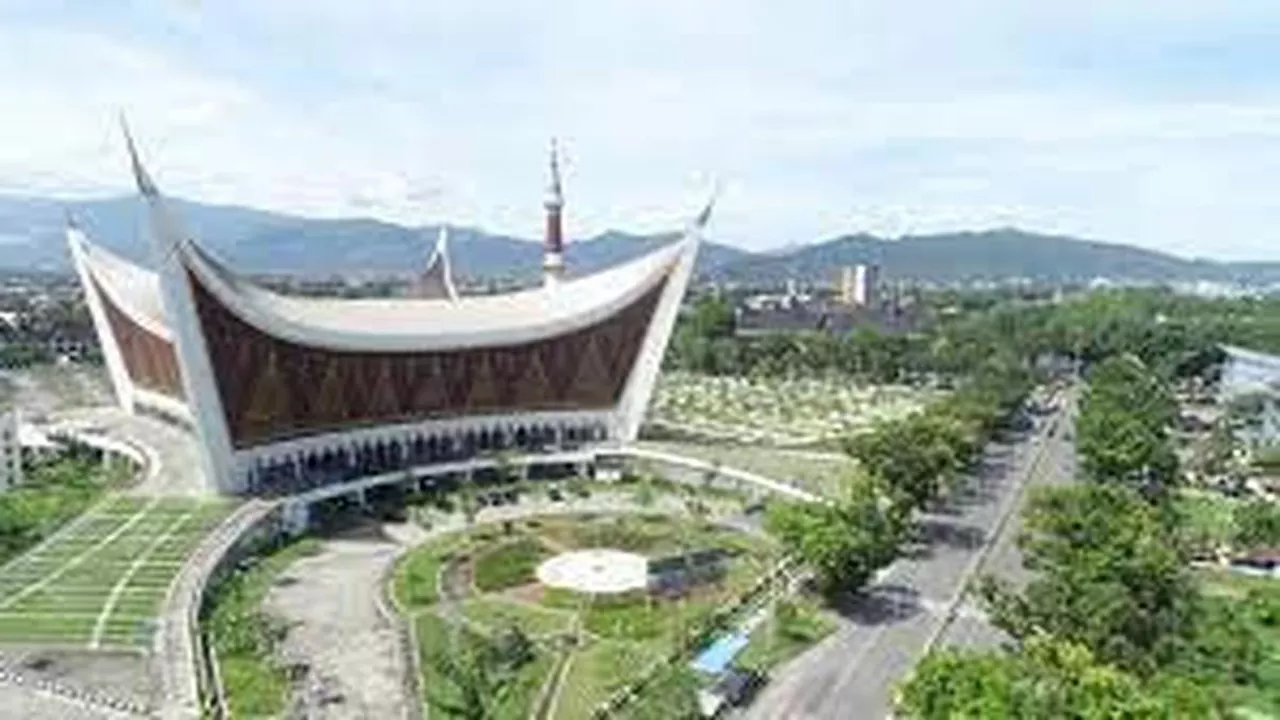 Jadwal Waktu Sholat Padang Desember 2024, Panduan Lengkap untuk Ibadah Tepat Waktu