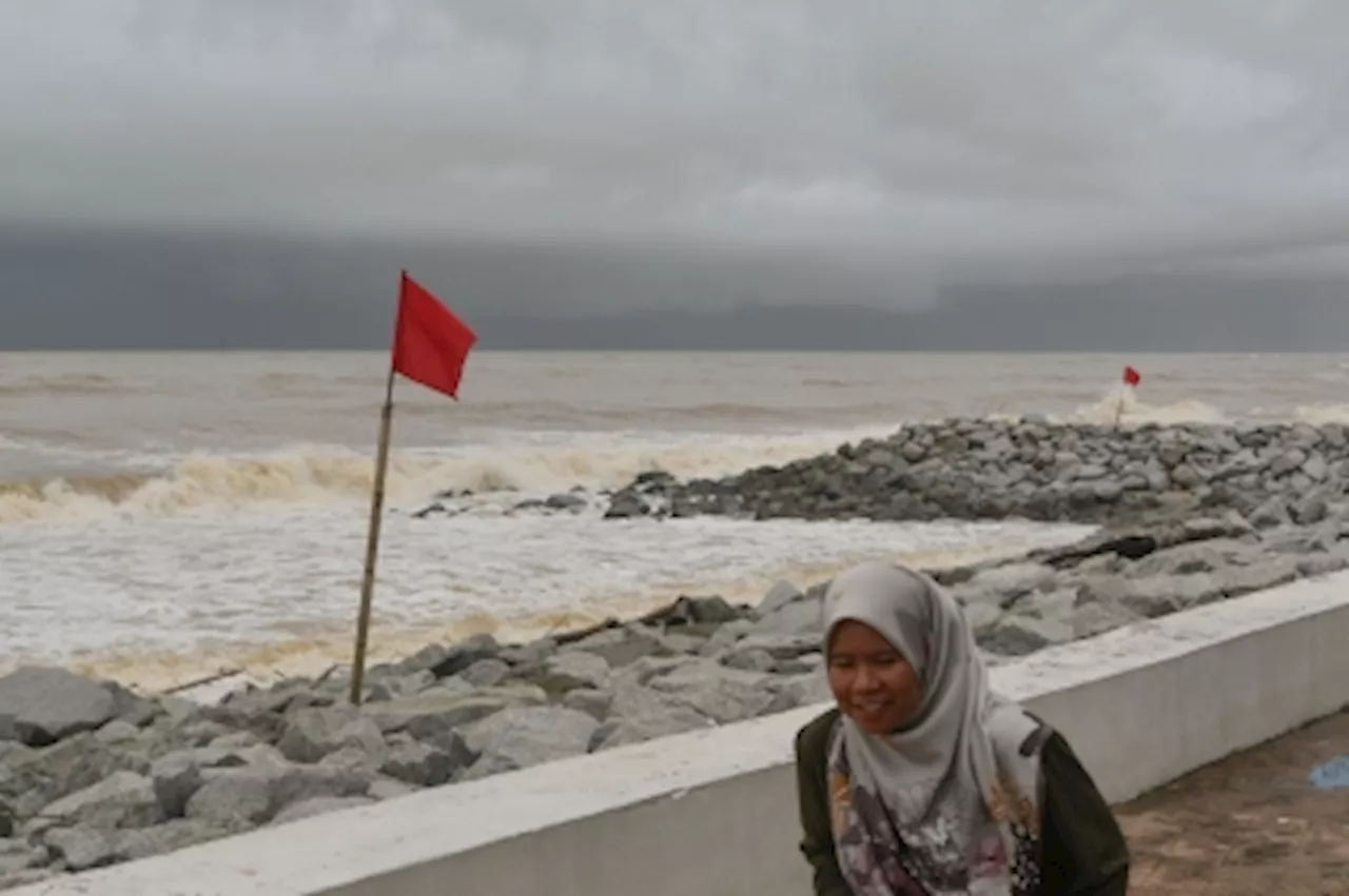 MetMalaysia Warns of Three-Day Continuous Rain in Kelantan, Terengganu, Pahang