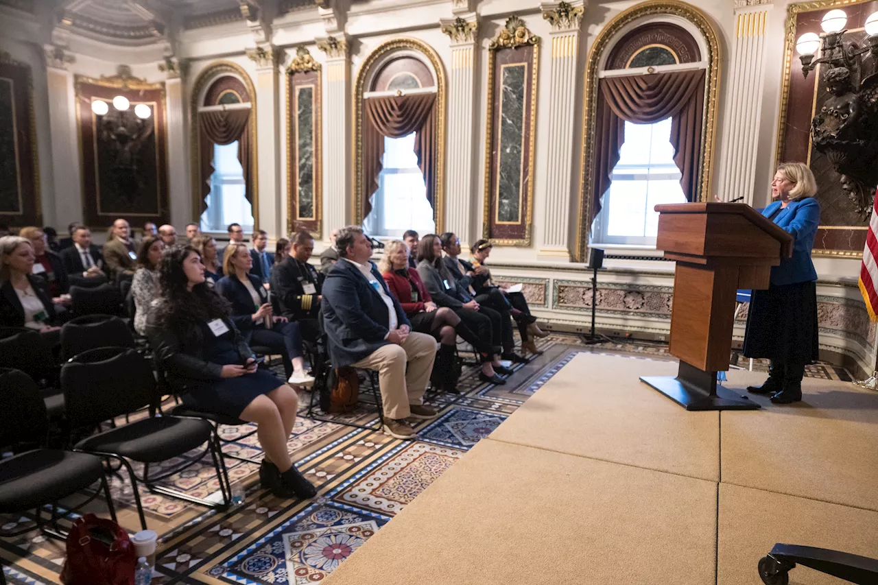 NASA Leaders Emphasize Importance of Microgravity Research at White House Summit