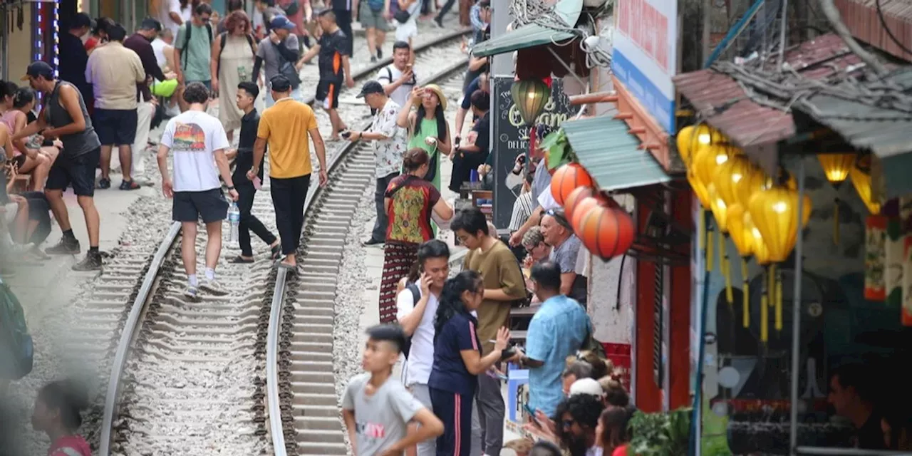 Corona-Themenpark in Vietnam: Skurrile Attraktion lockt Touristen