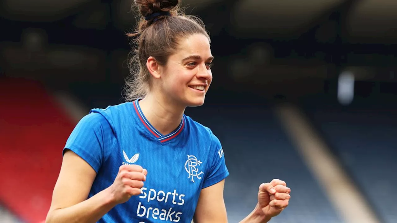 Rangers-speelster Middag studeerde af op Schotse voetbal: 'Vrouwen altijd genegeerd'