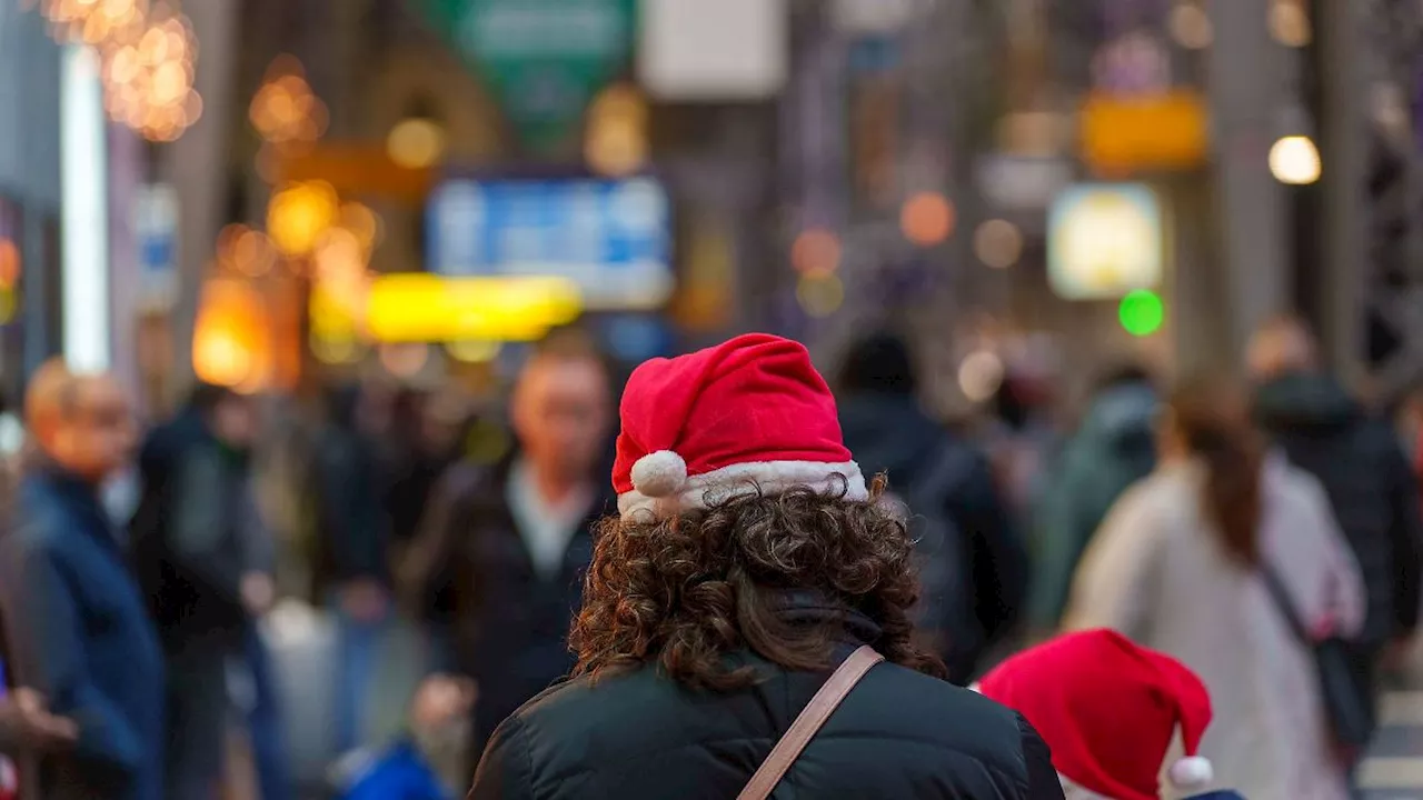 Reisen um die Feiertage: Weihnachten heimfahren: So sparen Sie bei Bahn und Fernbus