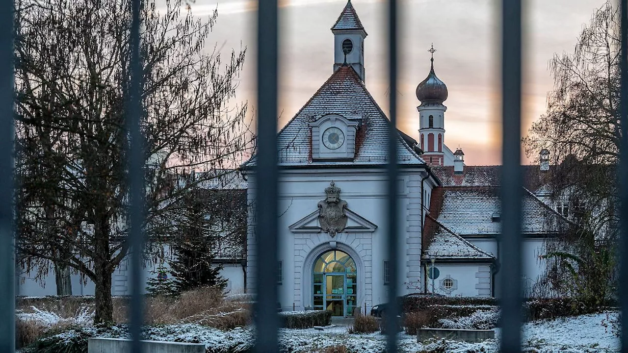 Zwei Angriffe auf Häftlinge in niederbayerischem Gefängnis