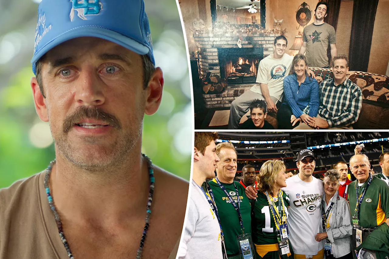 Aaron Rodgers Reveals Difficult Relationship With Parents, Says He 'Raised Himself'