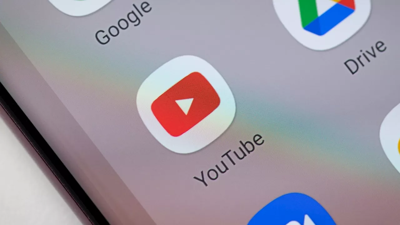 YouTube Tests Voice Replies for Comments, Aiming for More Personal Connections