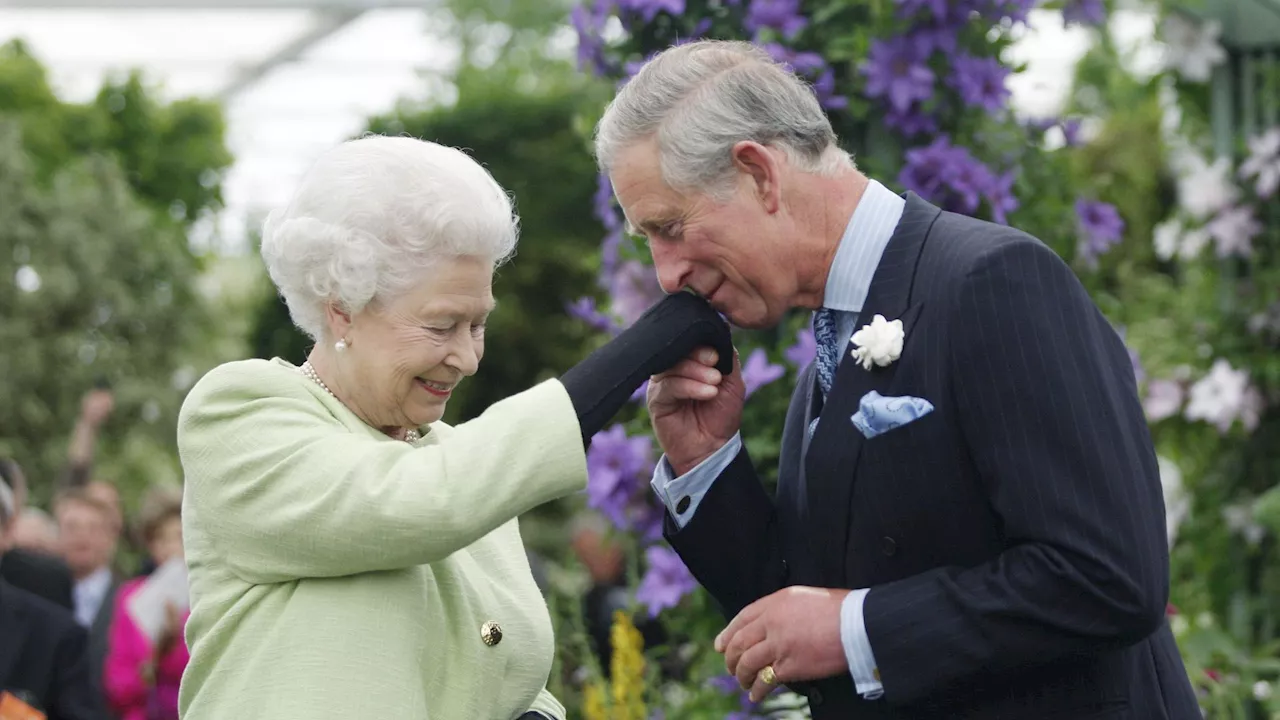 König Charles verlegt Weihnachtsessen nach Buckingham Palace