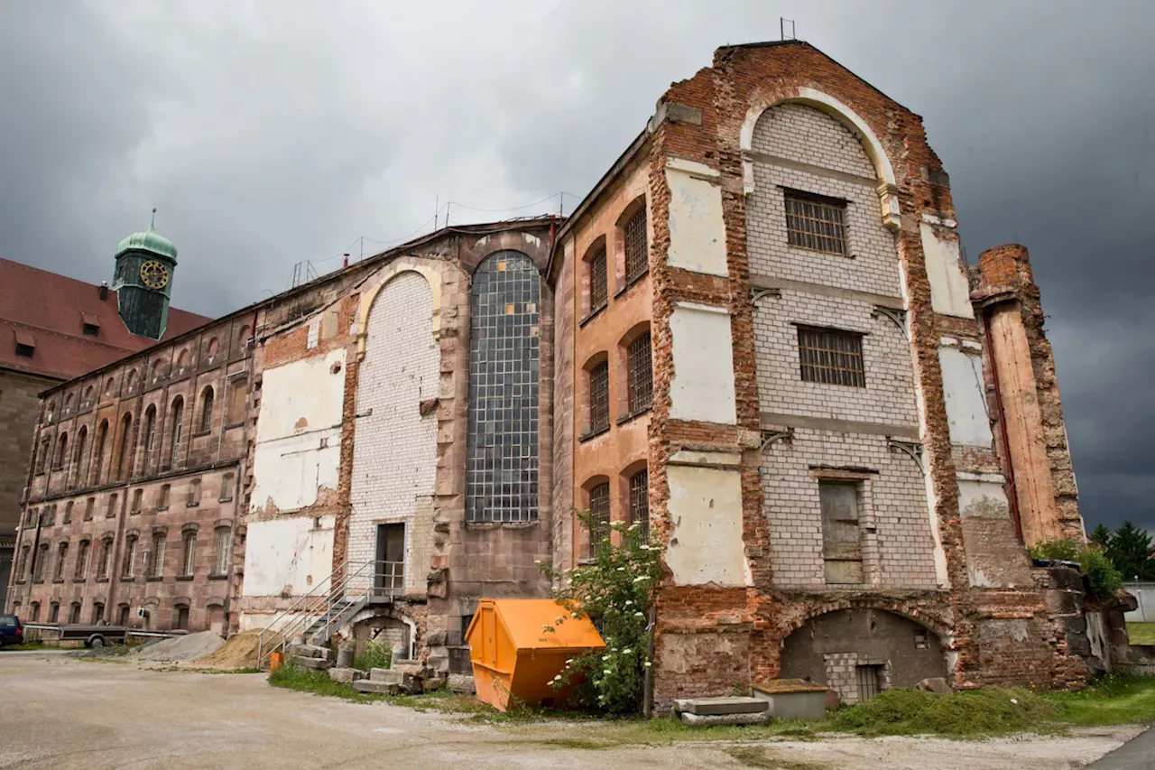 Historisches Zellengefängnis bekommt Notdach