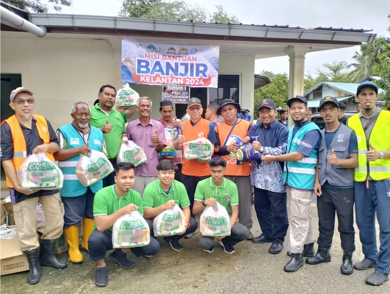 Hutang belum lunas, barangan elektrik tenggelam banjir