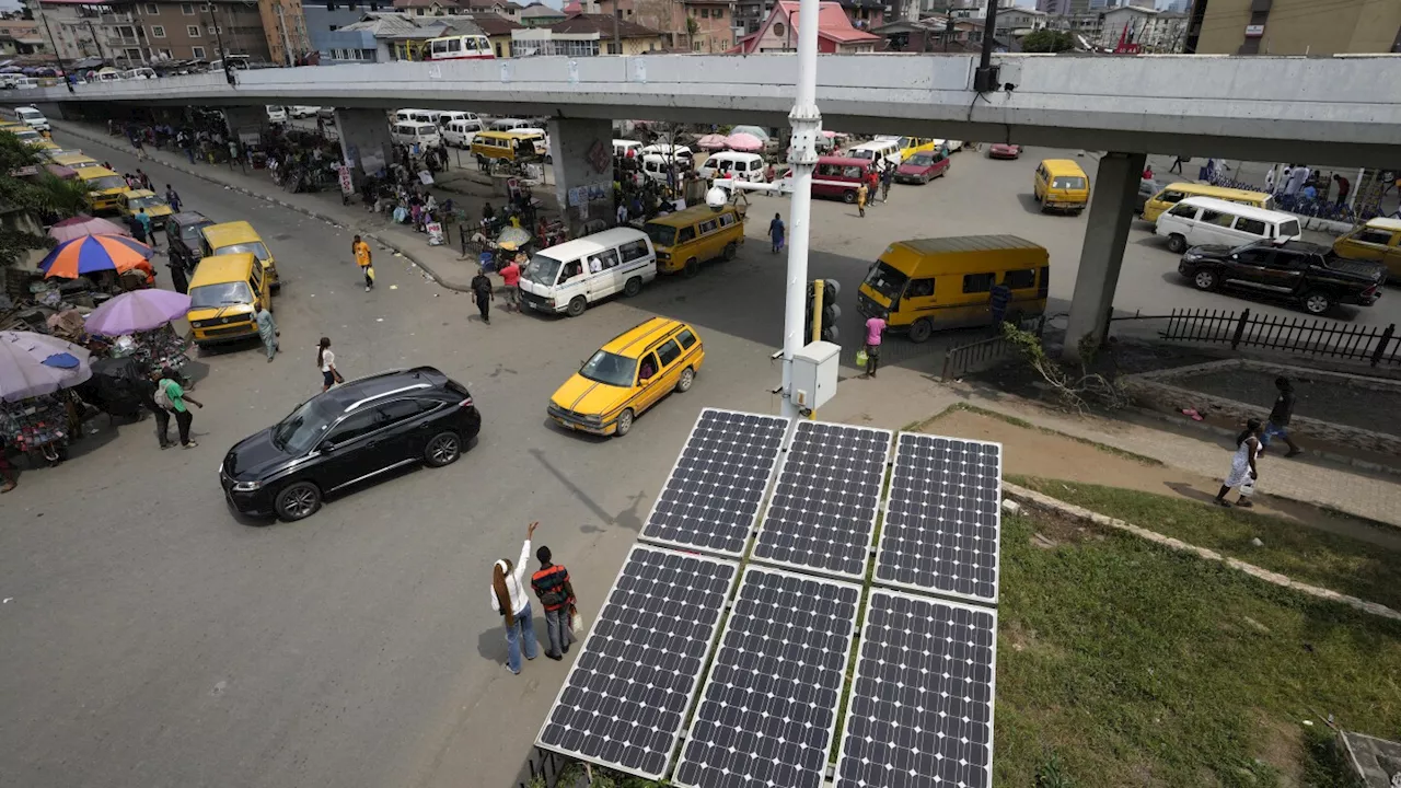 Nigerians press for solar jobs and electricity, but see little success