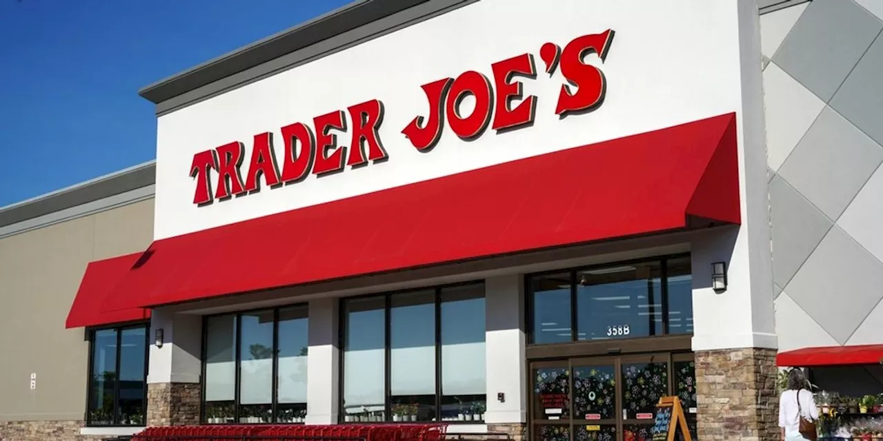 Trader Joe's Stollen Crisps Are Back and Fans Are Obsessed