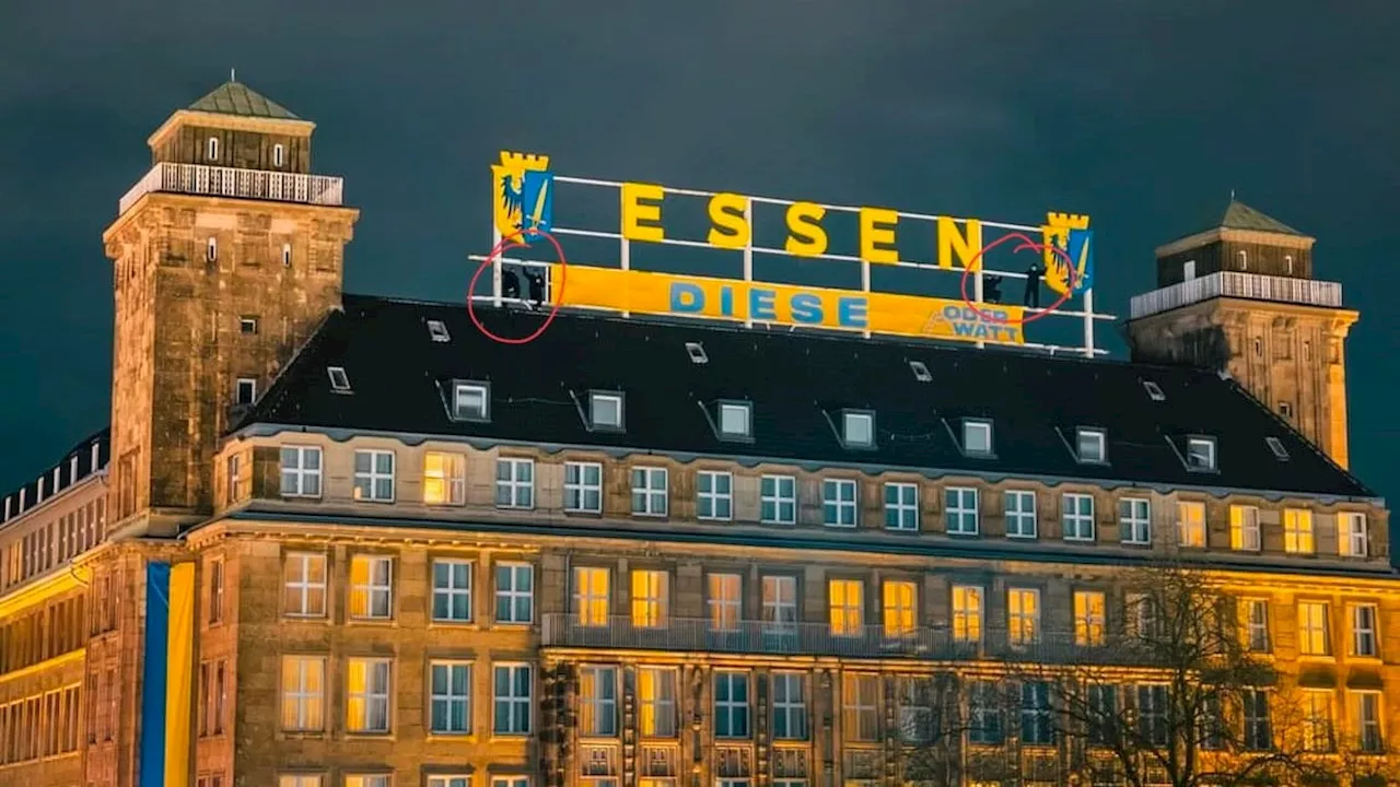 Handelshof in Essen: Vermummte bringen Guerilla-Banner auf Hotel an