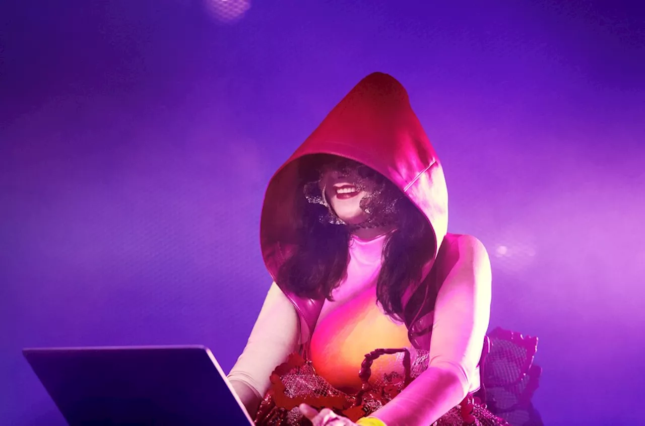 Björk, Uncle Waffles, Skepta & More to Play Apple Music NYE Livestream Events