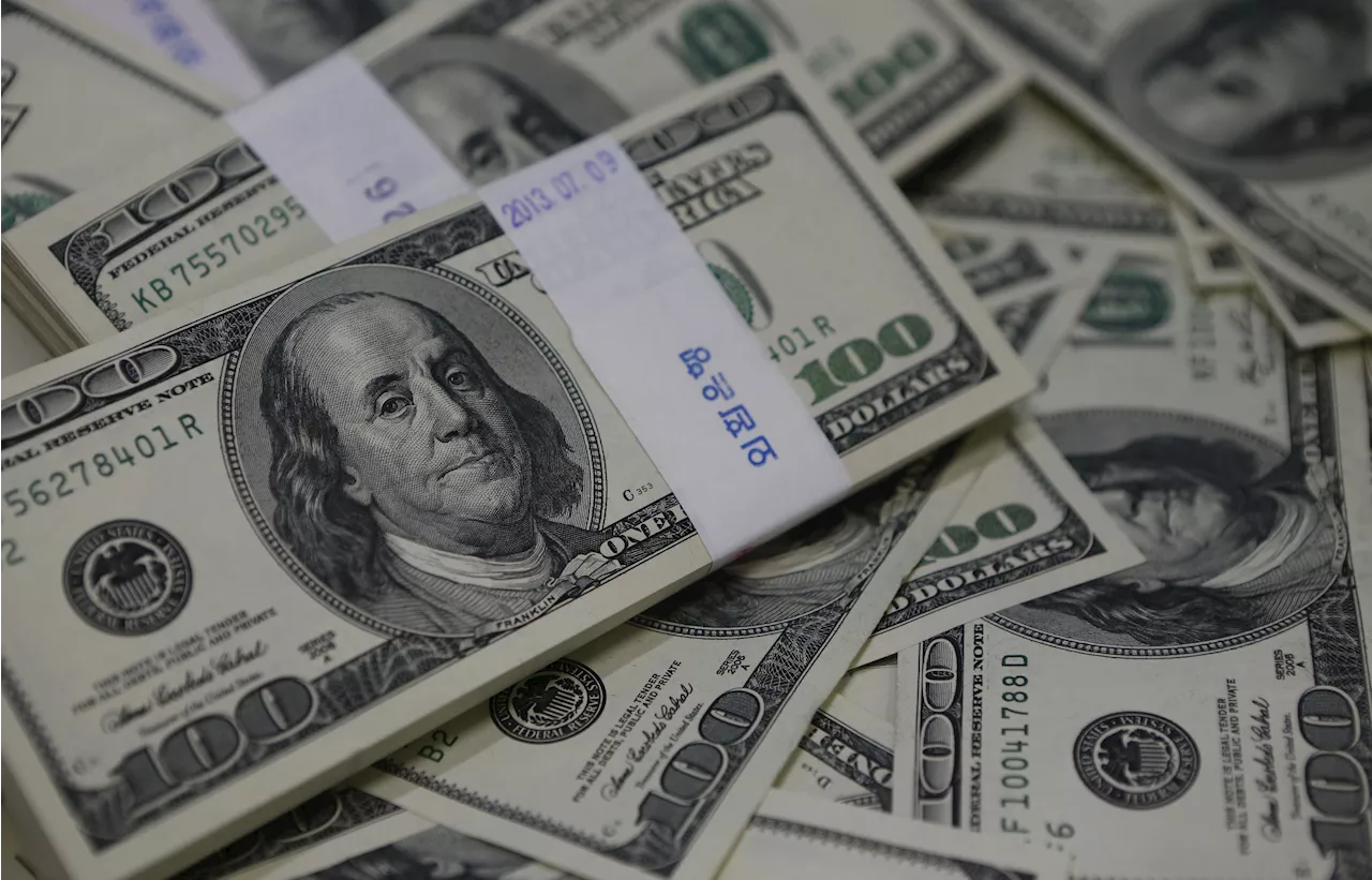 Dólar atinge novo máximo histórico pressionado por incertezas sobre contas públicas