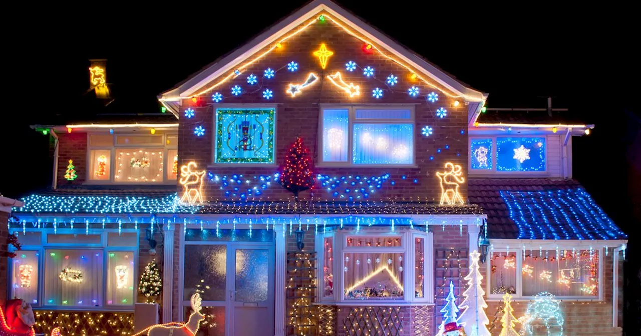 Christmas Light Extravaganza Causes Decade-Long Feud