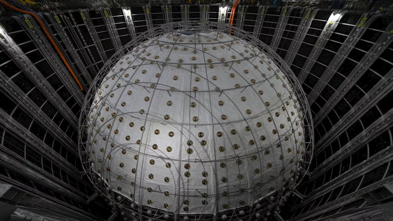 China Eröffnet Riesiges Observatorium, Um Neutrinos Zu Studieren