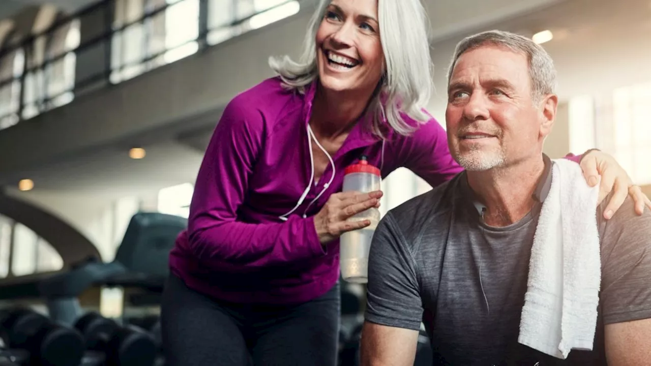 5 exercices de musculation déconseillés après 50 ans (et ceux à privilégier)