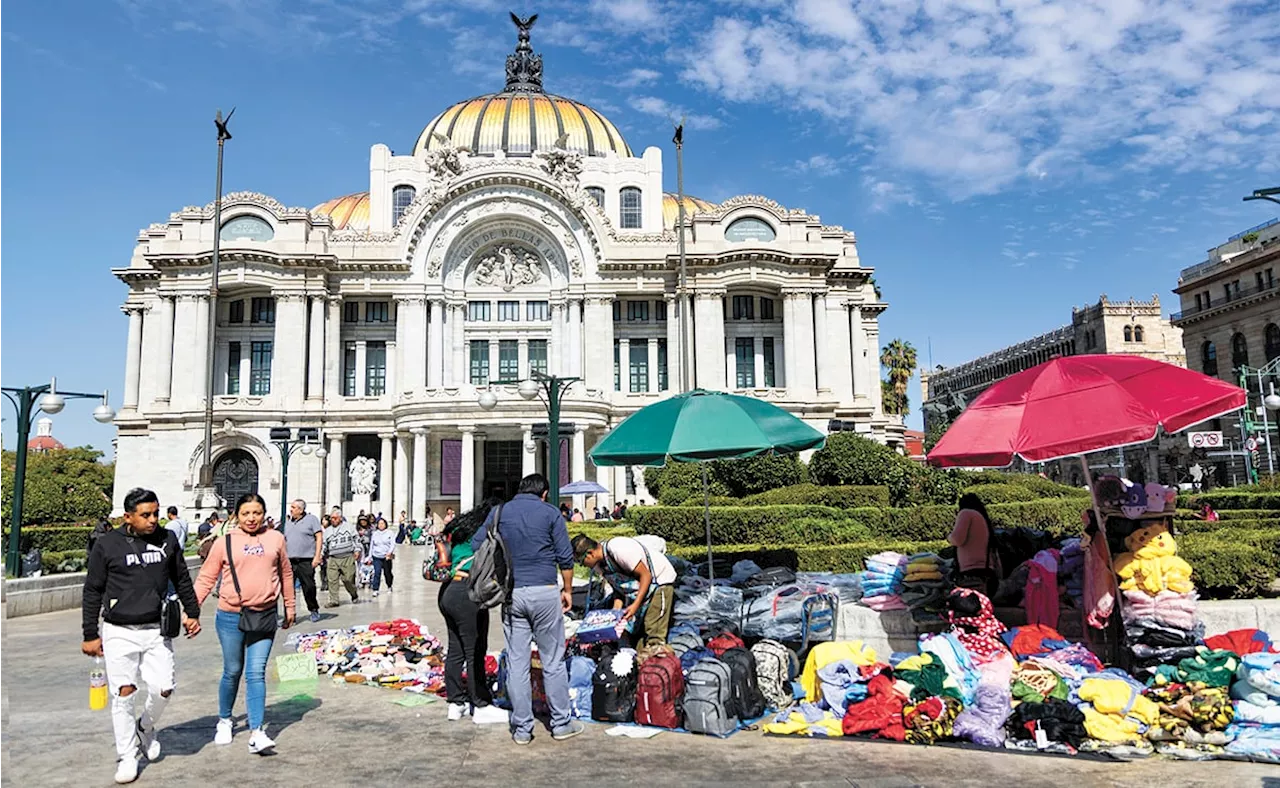 Ambulantes se apoderan del Centro Histórico de la Ciudad de México