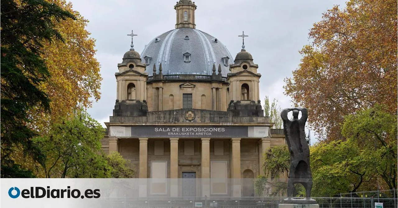 Carlistas buscan proteger el monumento a los Caídos de Pamplona