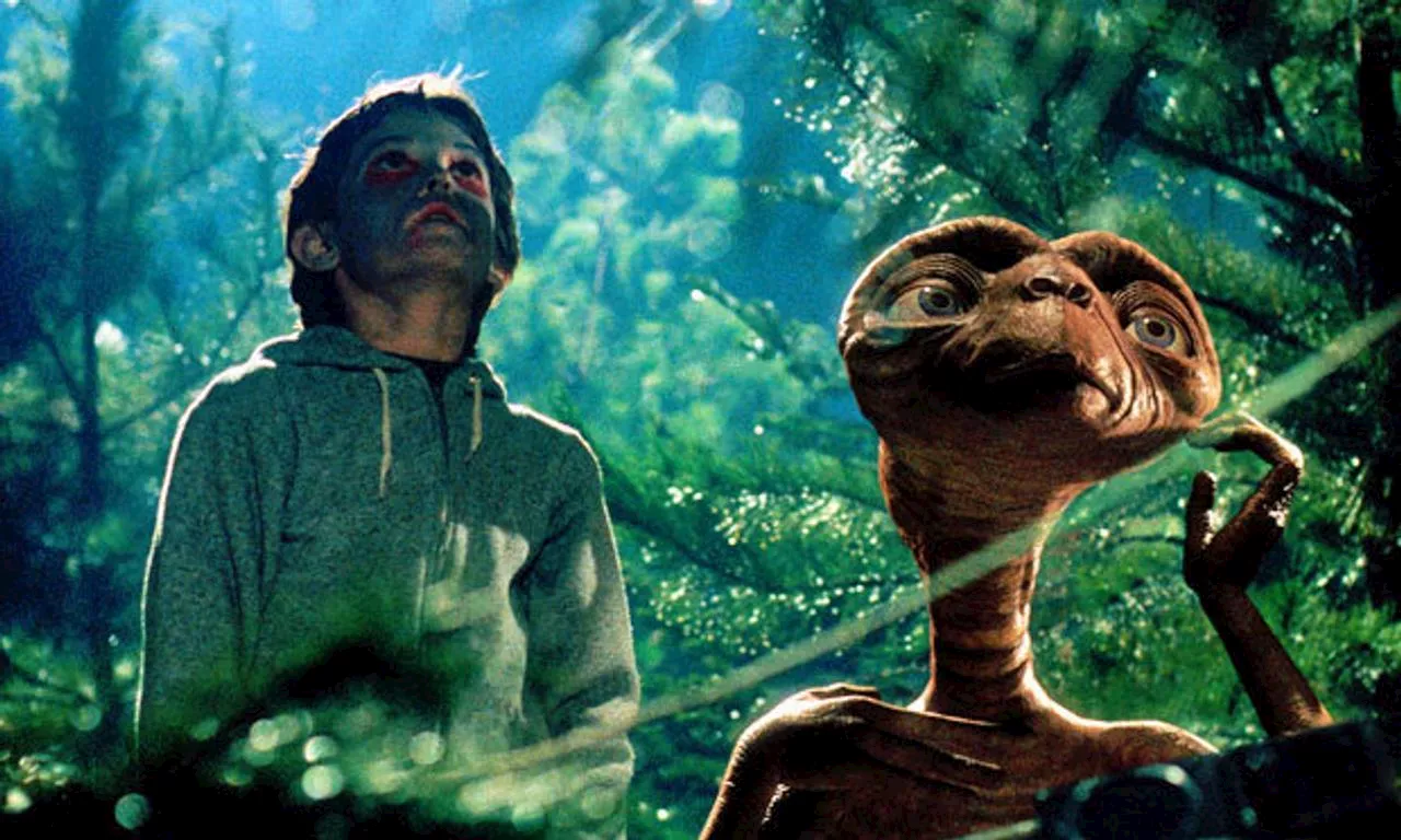 Spielberg Regrets Editing Guns From 'E.T.' for Re-Release