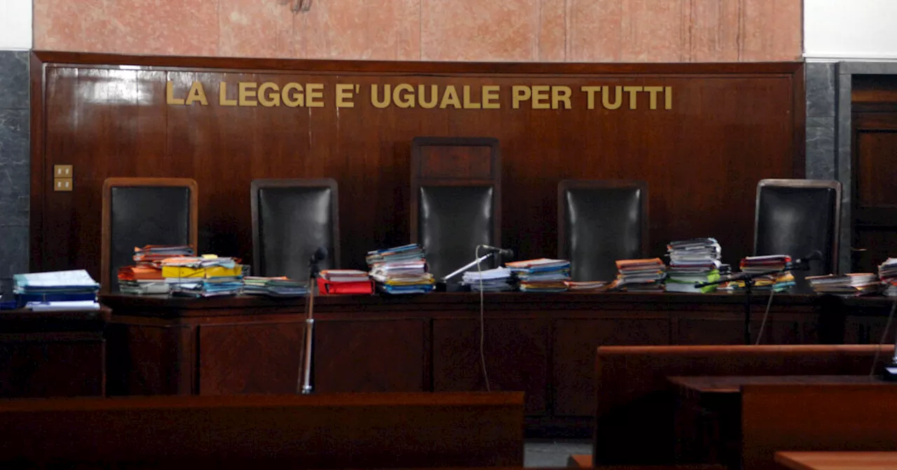 Ex Professore di Educazione Fisica Rinviato a Giudizio per Abuso