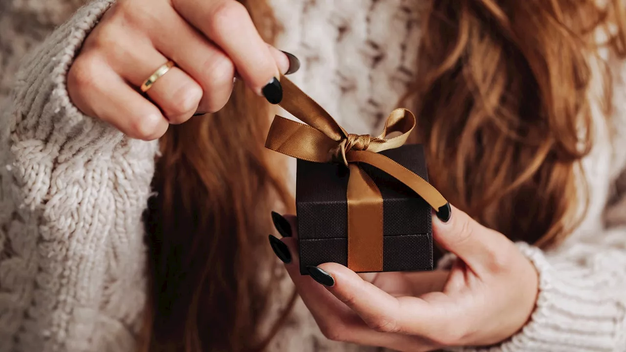 Last-Minute Gift Ideas for Her with Amazon Prime