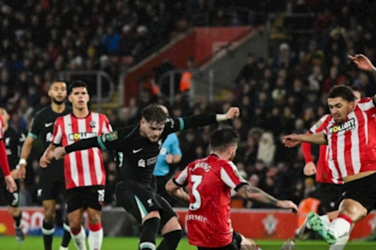 Por eso no jugó Luis Díaz: Liverpool sin lío clasificó en Carabao Cup