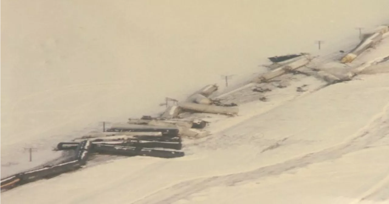 Thirty Years Later, Oakville Residents Still Remember the Derailment That Ruined Their Holiday Season