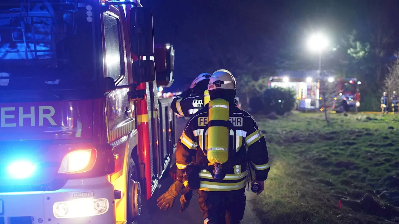 Feuer im Carport: Pkw in Wolfsberg vollständig ausgebrannt