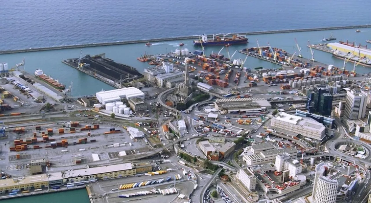 Operaio Muore Travolto da Ralla nel Porto di Genova