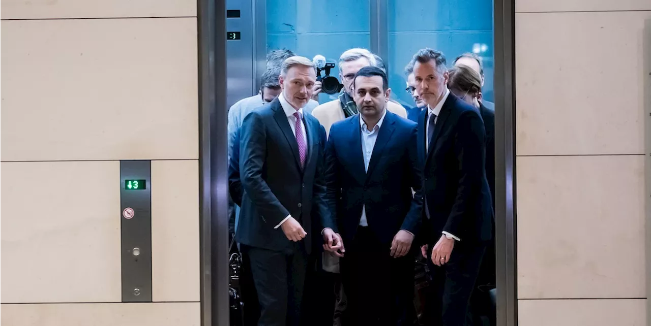 Scandalo dei Liberali Tedeschi: Documenti Svelano Piano per la Crisi di Governo