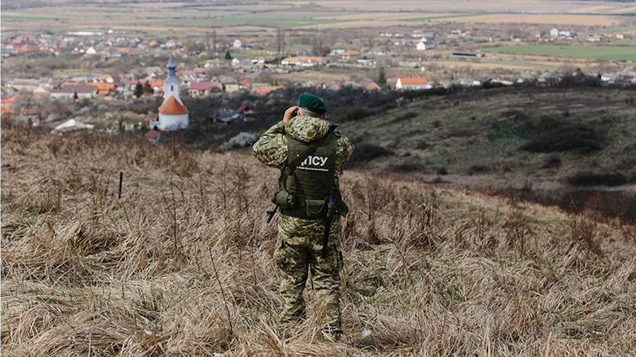 Два пограничника сбежали из Украины