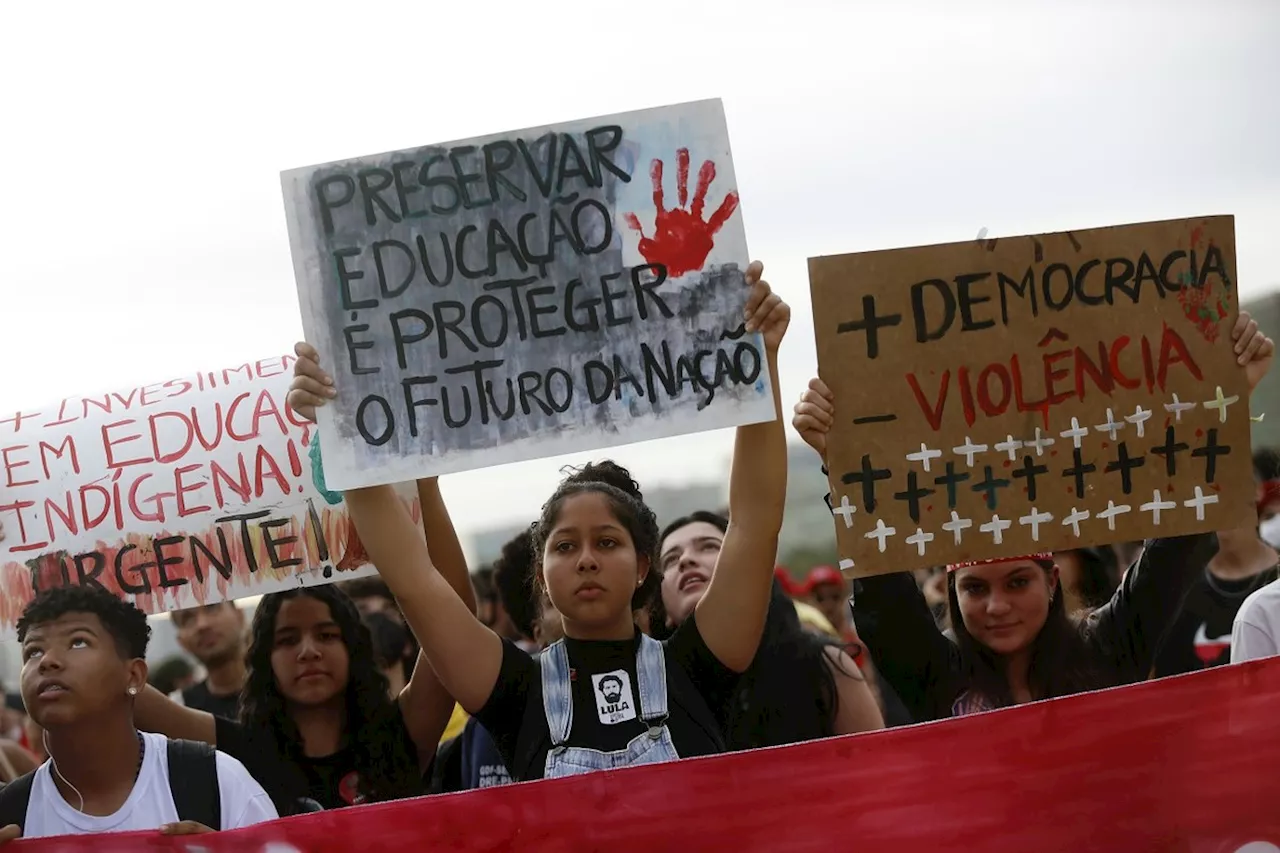 Apoio à Democracia no Brasil Diminui para 69%