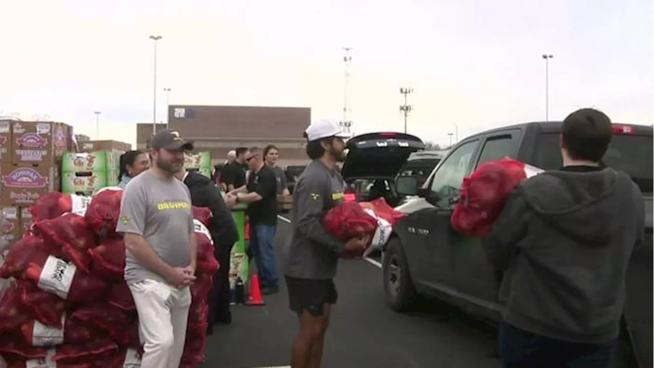 San Antonio Food Bank Provides Holiday Meals to 15,000 Families