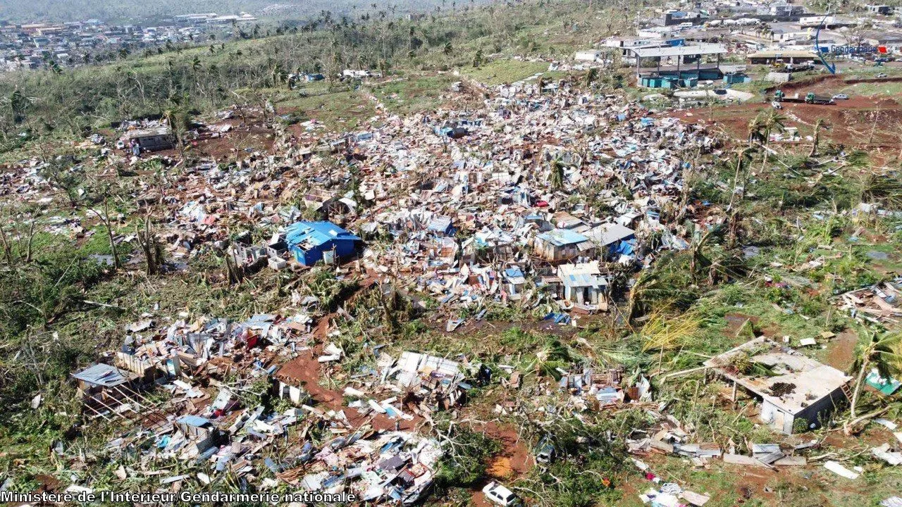 Difficile d'établir un bilan humain après le cyclone Chido à Mayotte