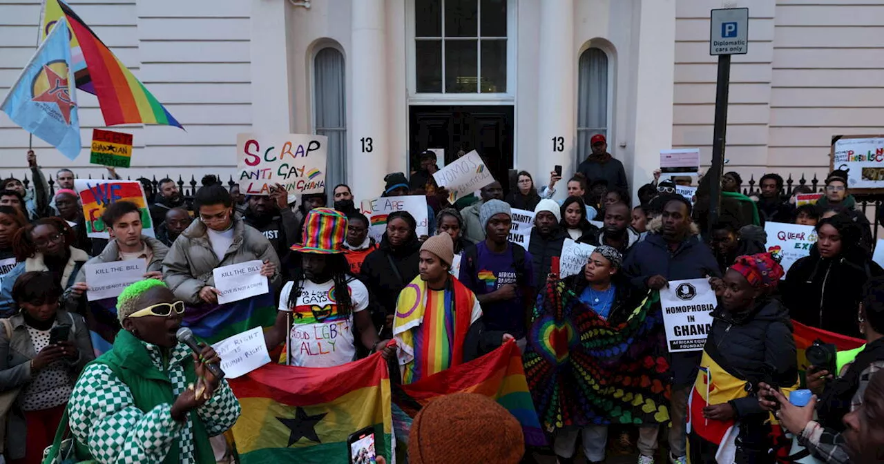 Ghana: La Cour suprême approuve une loi anti-LGBT+