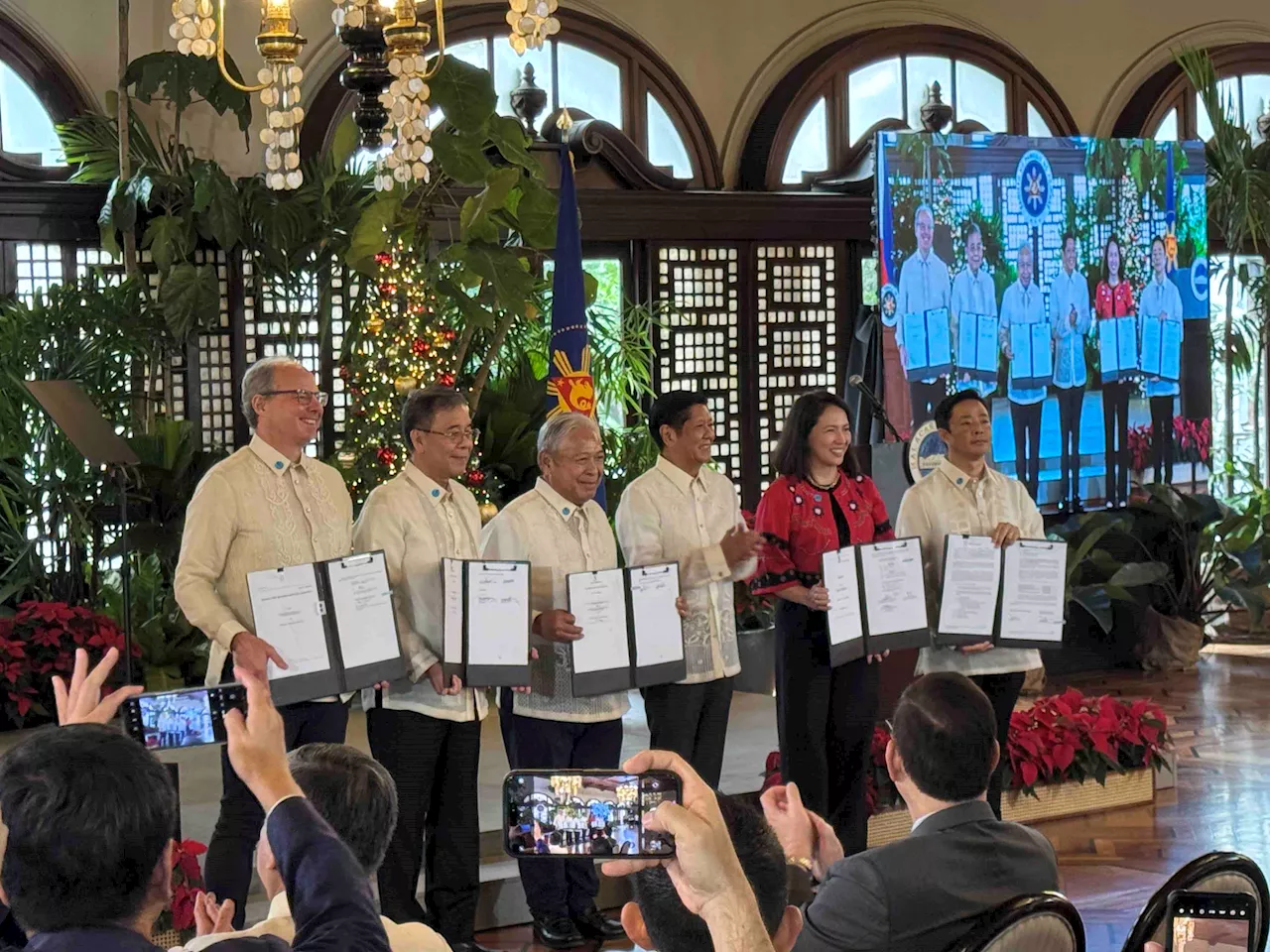 Marcos Signs Five Infrastructure Projects to Boost Filipino Economy and Connectivity