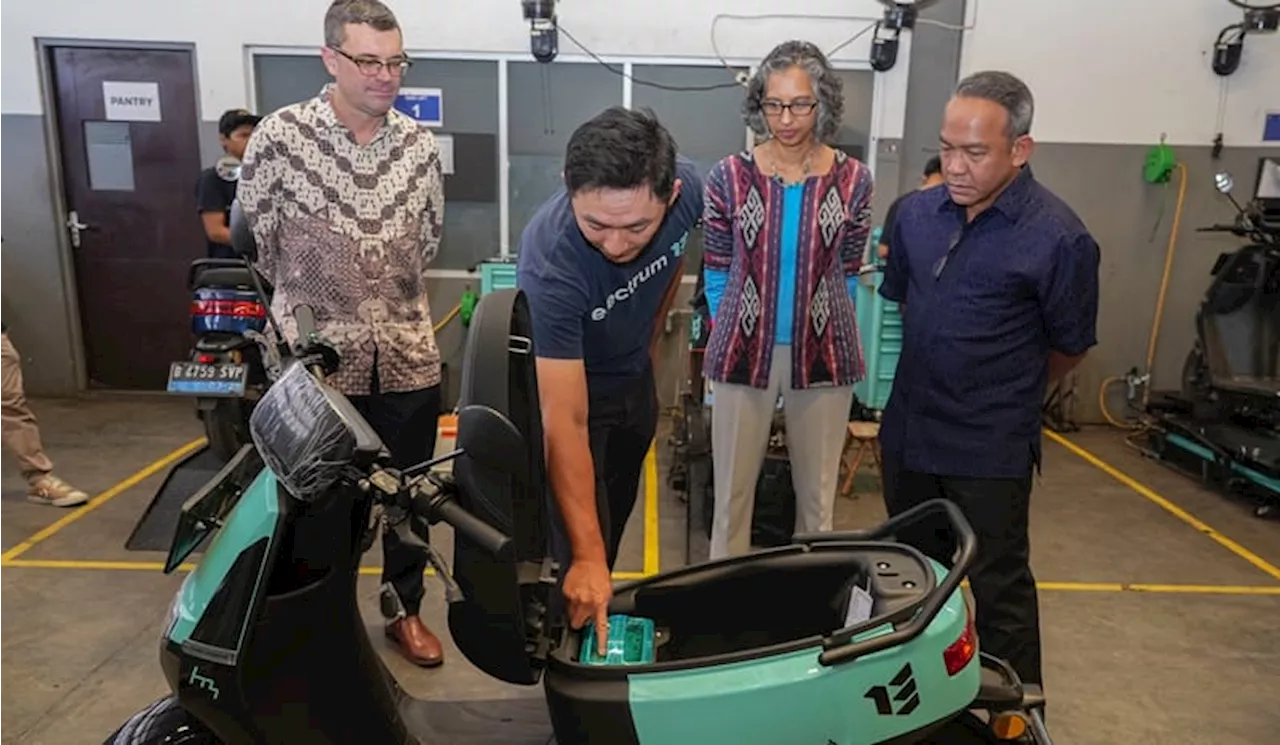 Australia Investasikan Pendanaan Iklim untuk Sepeda Motor Listrik di Indonesia