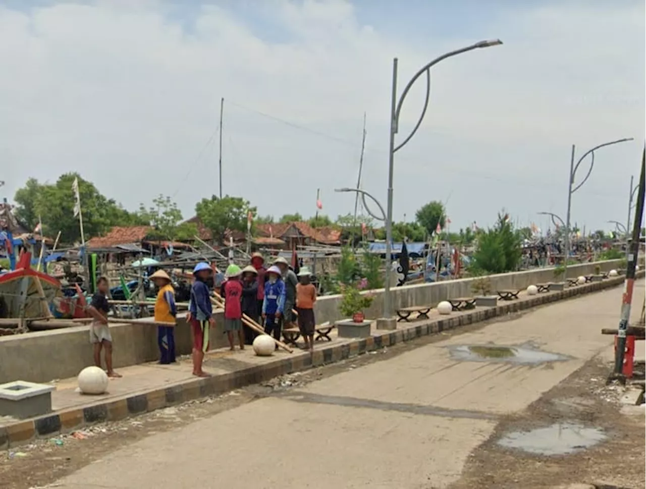 Banjir Rob dan Cuaca Ekstrem Terus Ancam Jawa Tengah