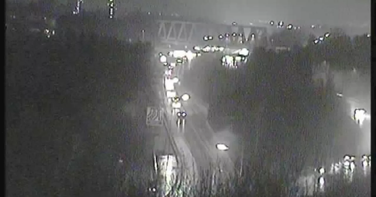 Section of M60 forced to shut as heavy rain sparks motorway flood