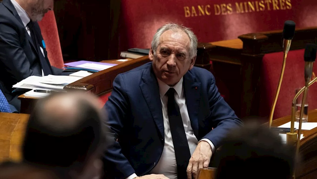 François Bayrou plaide pour le retour du cumul des mandats